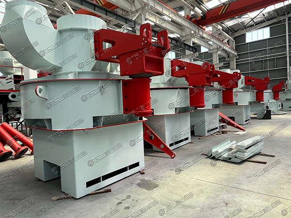 制砂選粉一體機(jī)：適合多種物料破碎，粒形圓潤(rùn)，針片狀少